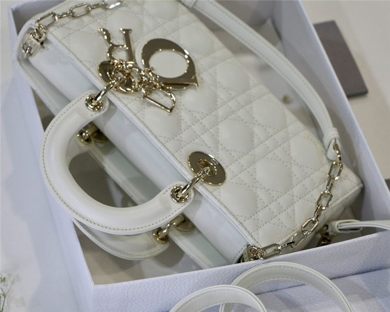 LADY D-JOY BAG Cannage Lambskin LB3099 (2)