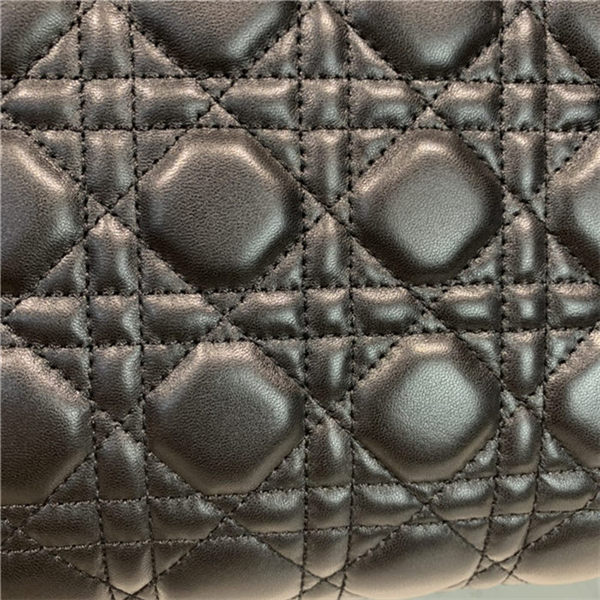 MEDIUM LADY Dior BAG Cannage Lambskin LB8349 (4)