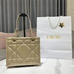 DIOR ESSENTIAL TOTE Archicannage Calfskin LB11813 (1)