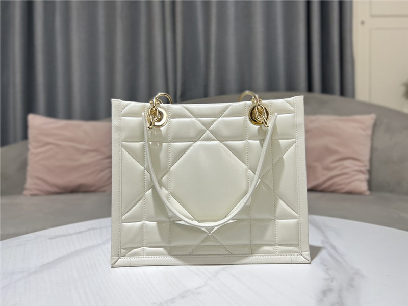 DIOR ESSENTIAL TOTE Archicannage Calfskin LB11825 (2)