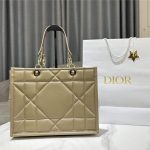 DIOR ESSENTIAL TOTE Archicannage Calfskin LB11827 (1)